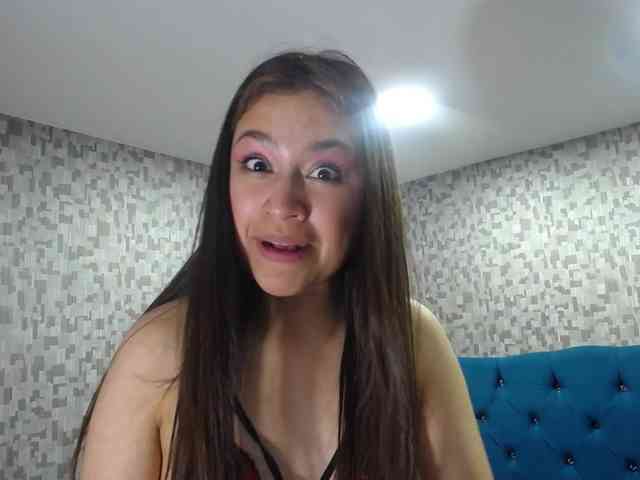 CrisstalPink webcam