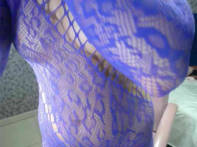CrisstalPink webcam