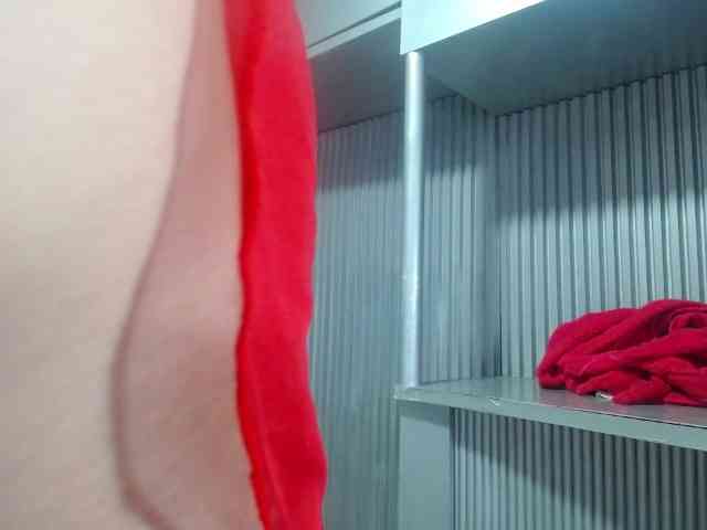 CrisstalPink webcam