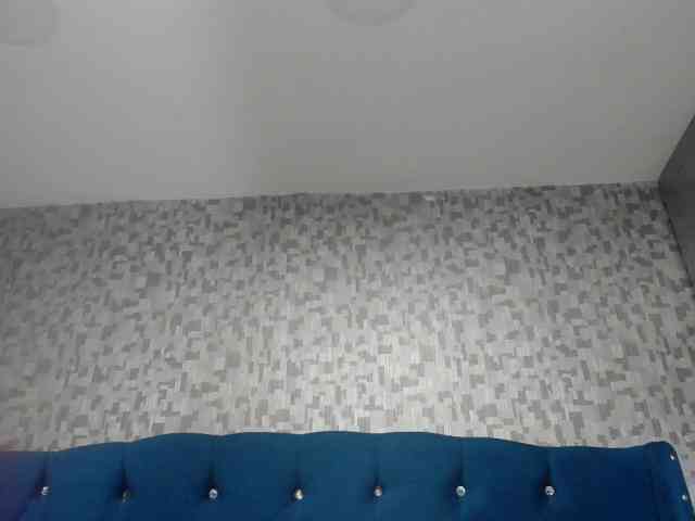 CrisstalPink webcam