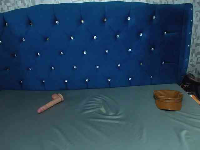 CrisstalPink webcam
