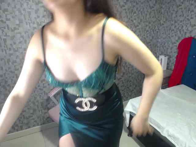CrisstalPink webcam