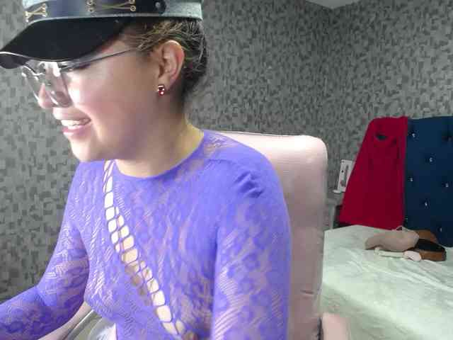 CrisstalPink webcam