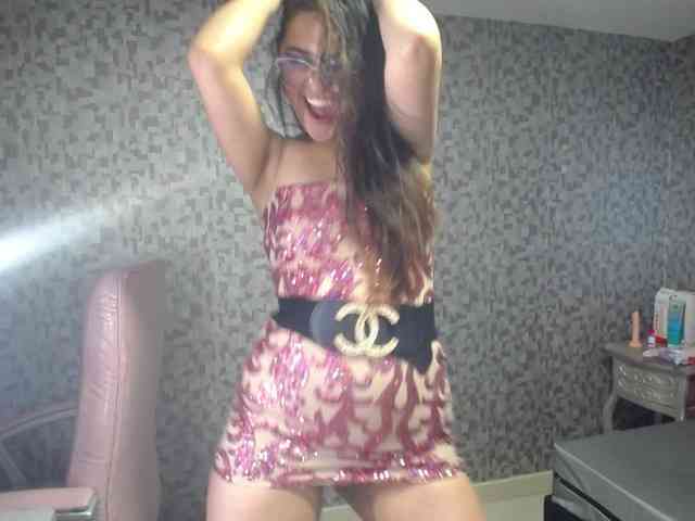 CrisstalPink webcam