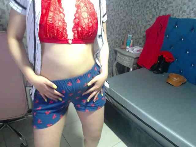 CrisstalPink webcam