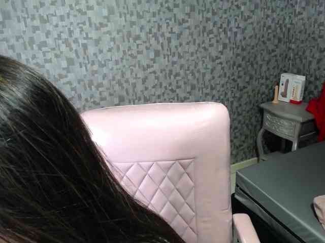 CrisstalPink webcam