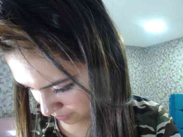 CrisstalPink webcam