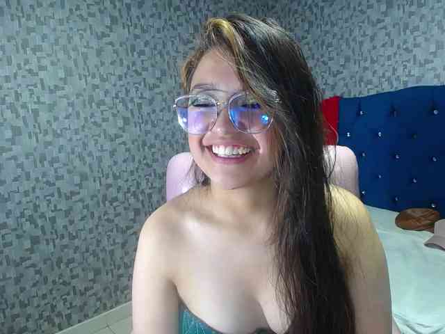 CrisstalPink webcam