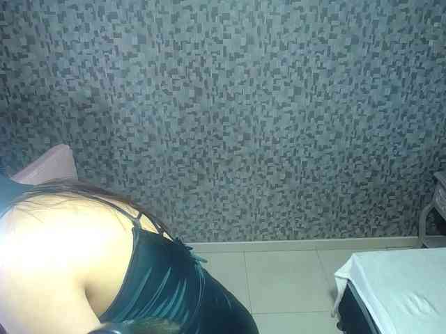 CrisstalPink webcam