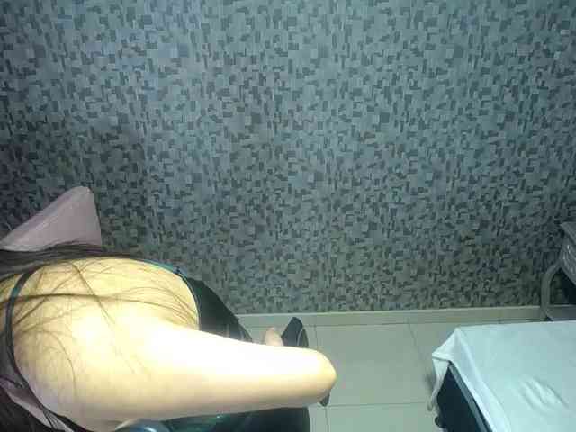 CrisstalPink webcam