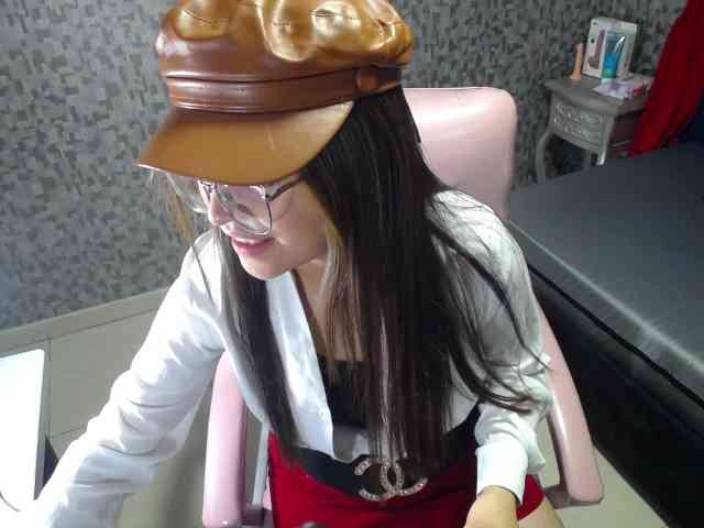 CrisstalPink webcam
