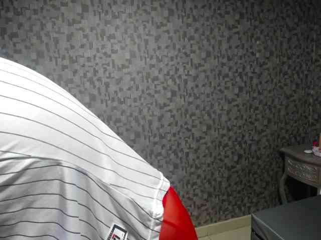 CrisstalPink webcam