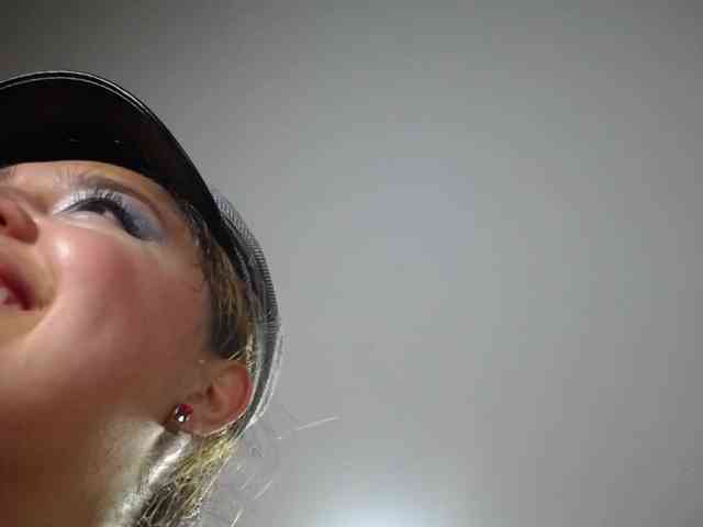 CrisstalPink webcam