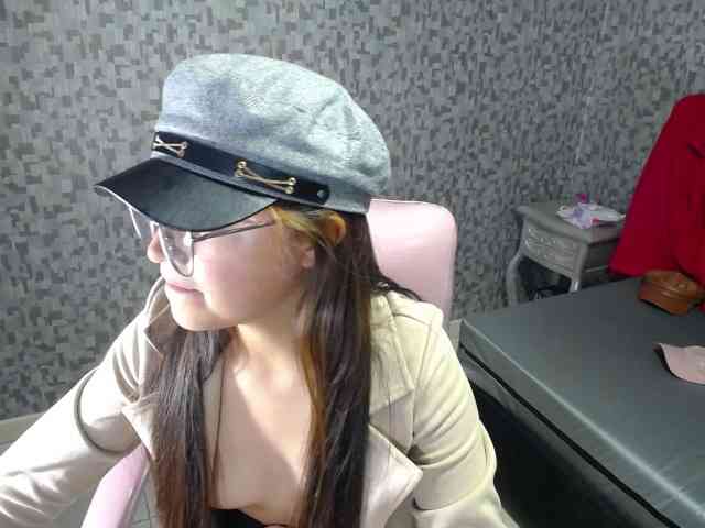 CrisstalPink webcam