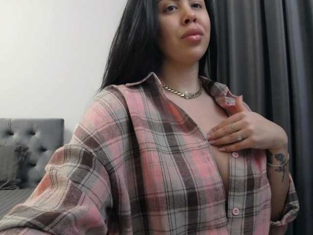 EllaSins live cam profile