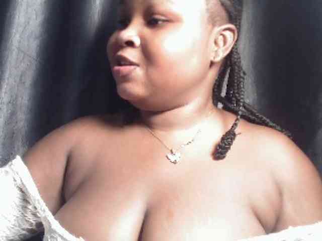 Creamyposh webcam