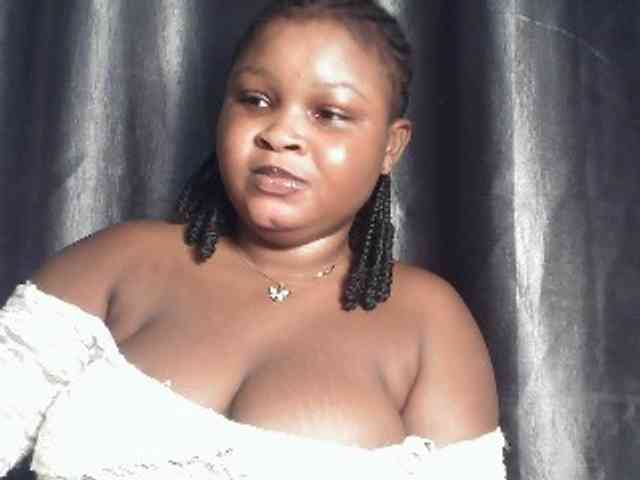 Creamyposh webcam