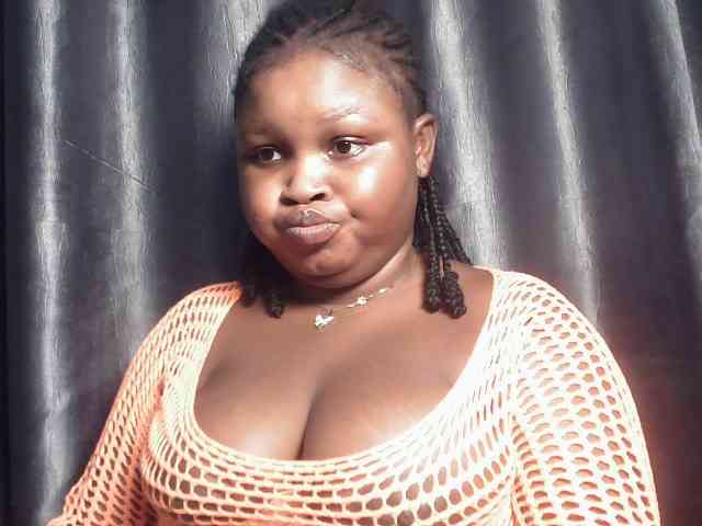 Creamyposh webcam