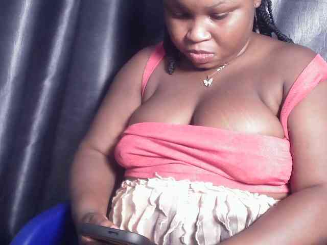 Creamyposh webcam
