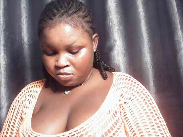 Creamyposh webcam