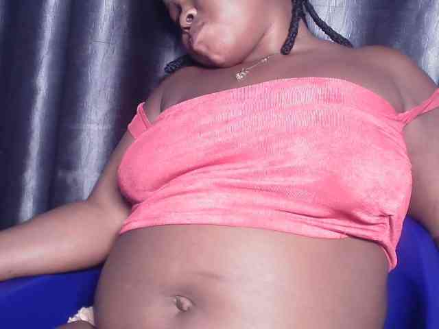 Creamyposh webcam