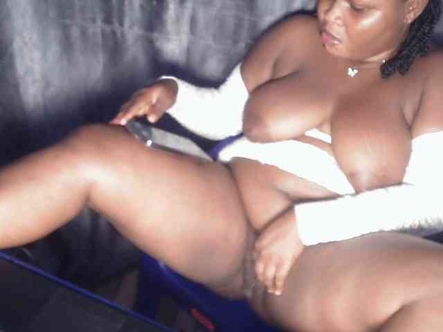 Creamyposh webcam
