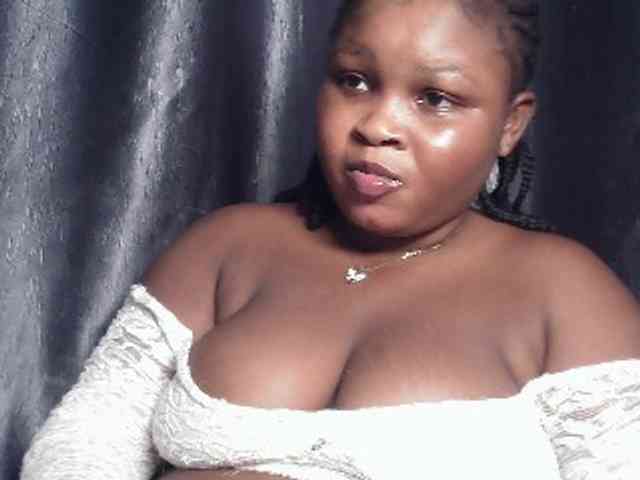 Creamyposh webcam