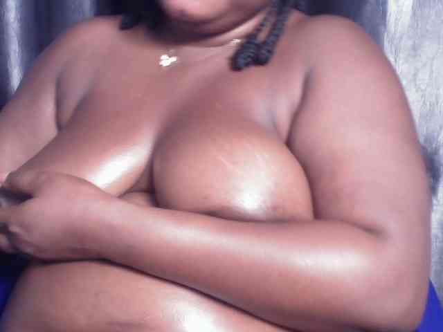 Creamyposh webcam