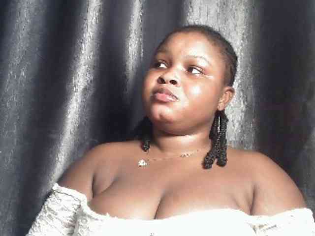 Creamyposh webcam