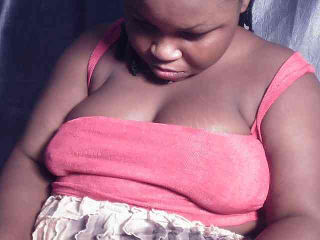 Creamyposh webcam