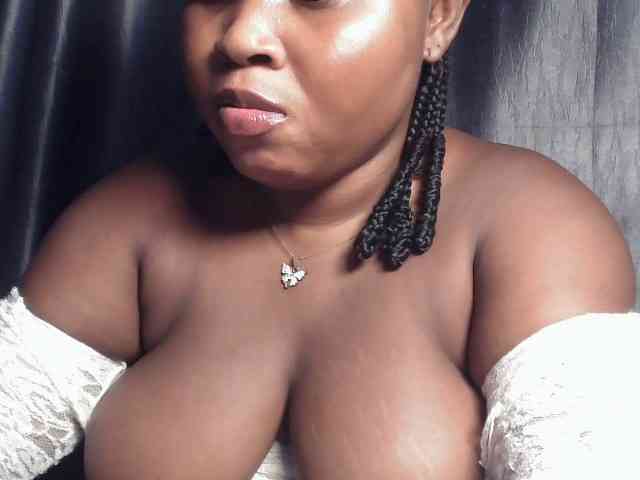 Creamyposh webcam