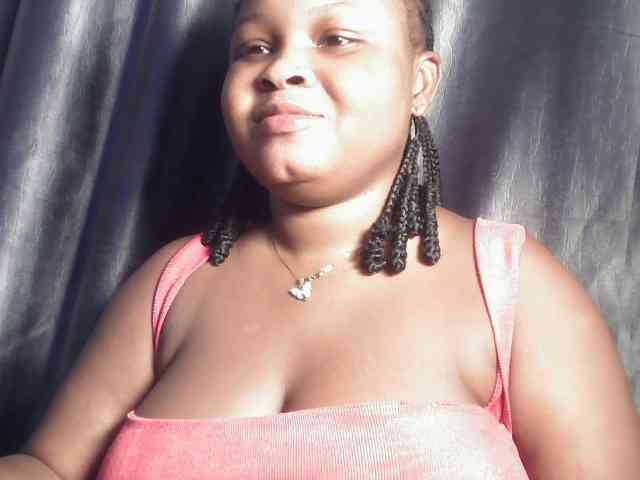 Creamyposh webcam