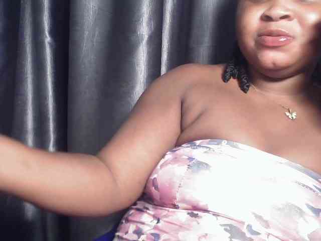 Creamyposh webcam