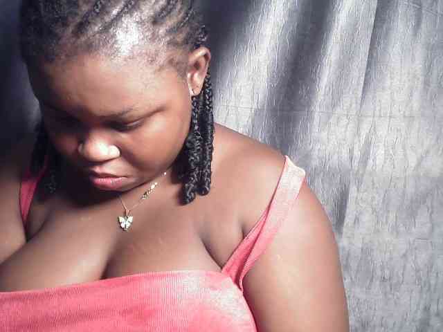 Creamyposh webcam
