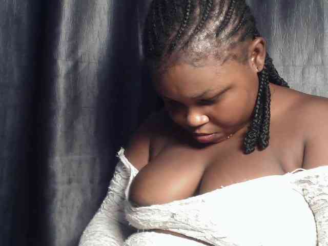 Creamyposh webcam