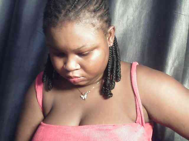 Creamyposh webcam