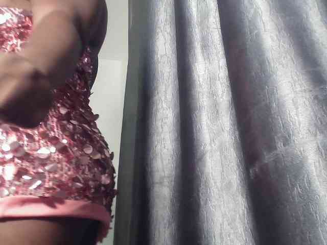 Creamyposh webcam