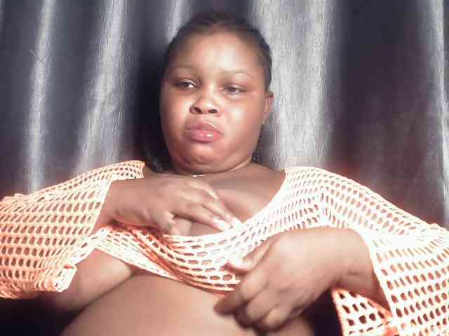 Creamyposh webcam