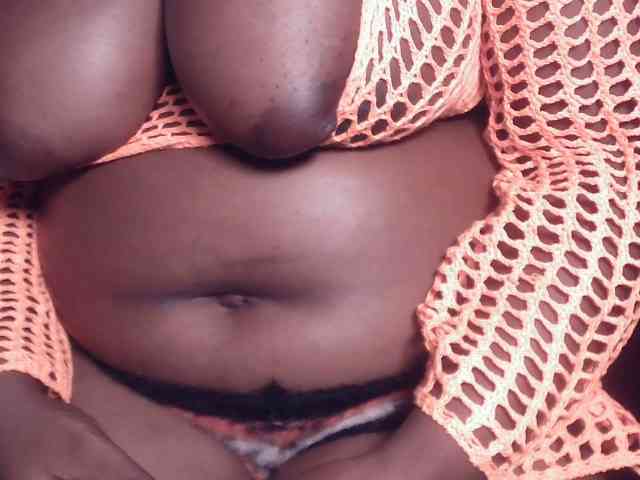 Creamyposh webcam