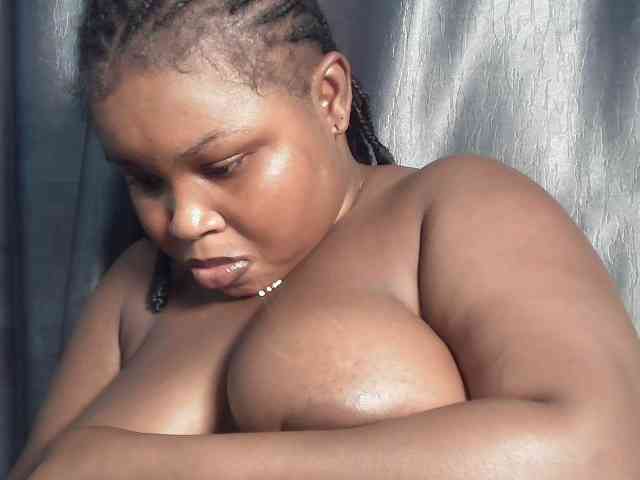 Creamyposh webcam