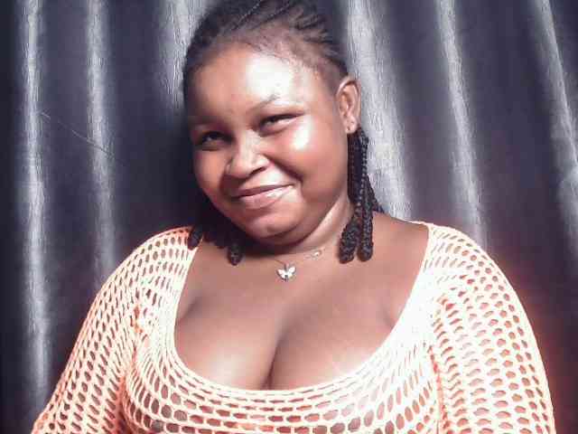 Creamyposh webcam