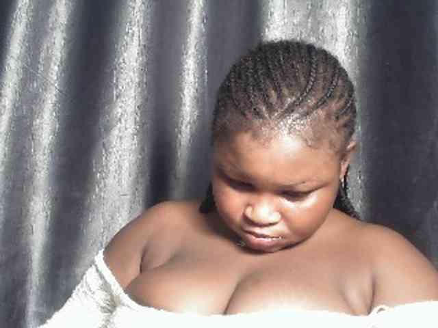 Creamyposh webcam