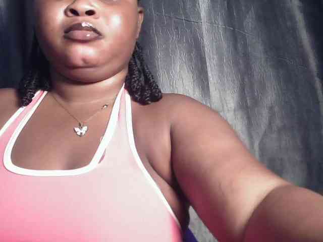 Creamyposh webcam