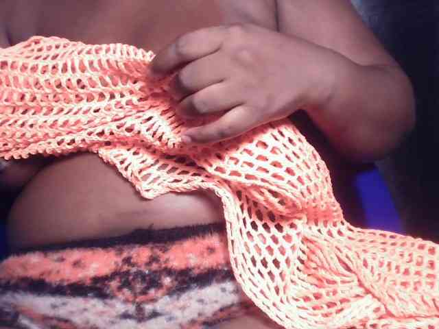 Creamyposh webcam