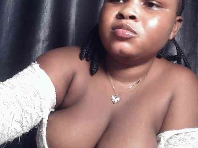 Creamyposh webcam