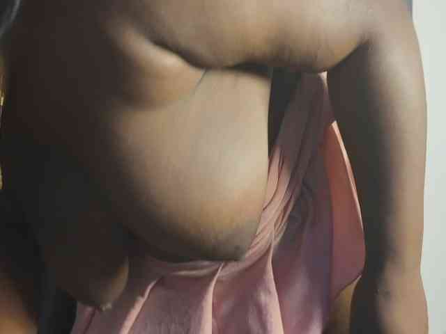 Creamyposh webcam
