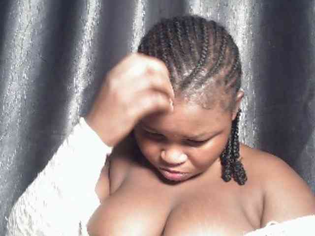 Creamyposh webcam