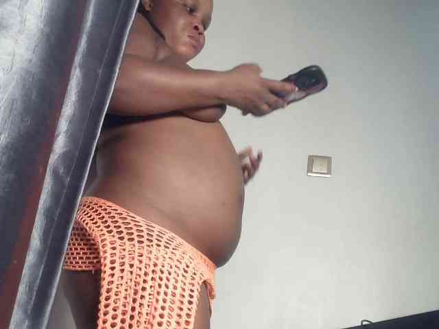 Creamyposh webcam