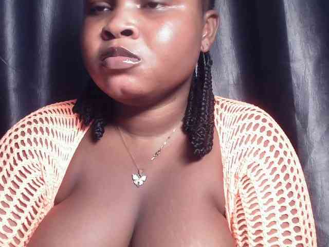 Creamyposh webcam