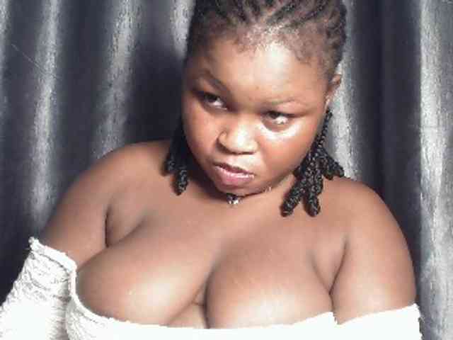 Creamyposh webcam